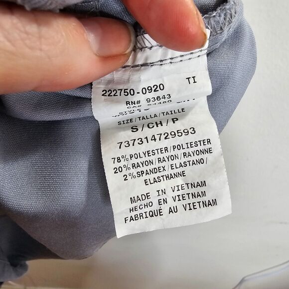 Cherokee Workwear Revolution Gray-Blue Mock Wrap V-Neck Patch Pockets Scrub Top - Picture 5 of 8